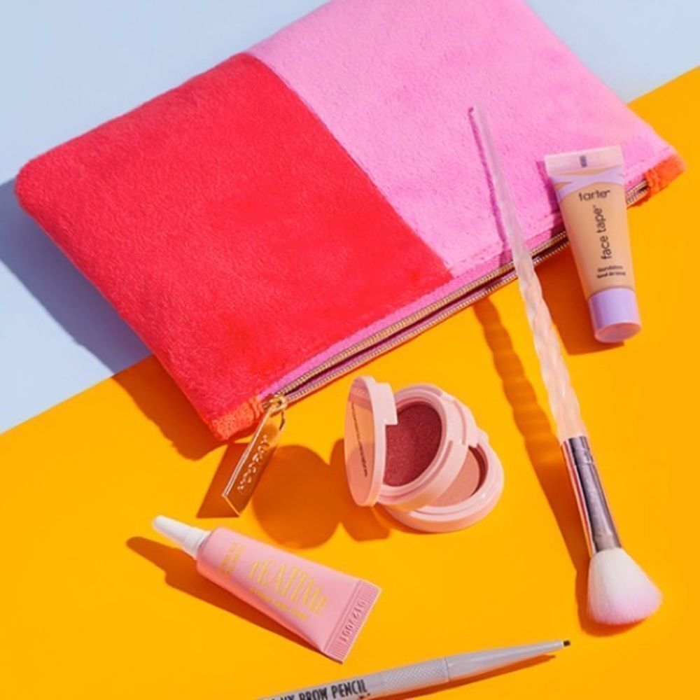 NWT Ipsy Limited Edition December 2022 Bag